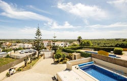 Lagoa e Carvoeiro, Algarve 8400