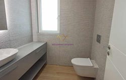 Carcavelos e Parede, Lisbon 2775