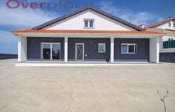 Atouguia Da Baleia, Leiria 2525