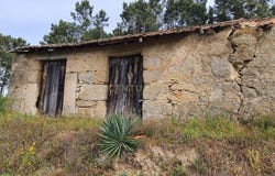 Santar e Moreira, Viseu District