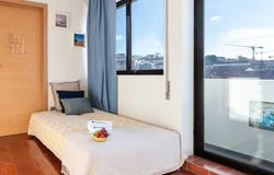 Rua Cândido dos Reis, Vila Nova de Gaia, Porto District 4400-072