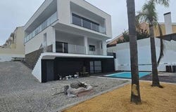 Almada, Setúbal 2815-869