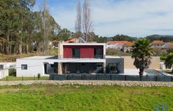 Alfeizerão, Leiria 2460