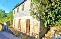 Santa Marinha do Zêzere, Porto District