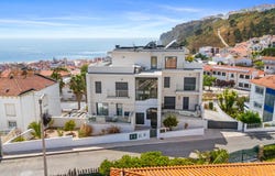 Nazaré, Leiria 2450