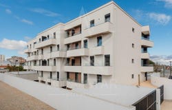 Marinha Grande, Leiria 2430