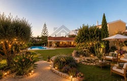 Portimão, Algarve 8500