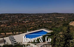 34 Av. José da Costa Mealha, Loulé, Algarve