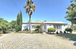 Lagoa e Carvoeiro, Algarve 8400