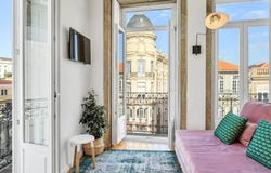 Rua de Trás, Vila Nova de Gaia, Porto District 4400-328