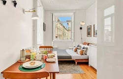 Rua de Trás, Vila Nova de Gaia, Porto District 4400-328