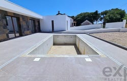 Nossa Senhora do Pópulo, Leiria District 2500