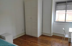 Praça 25 de Abril, Amadora, Lisbon 2700-850