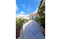 Leiria, Leiria District 2525