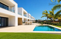 Quarteira, Algarve 8125-507