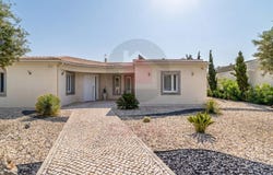 Foz Do Arelho, Leiria 2500