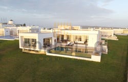 Foz Do Arelho, Leiria 2500