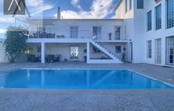 Quelfes, Algarve 8700