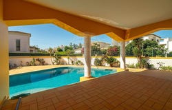 Faro, Algarve 8500