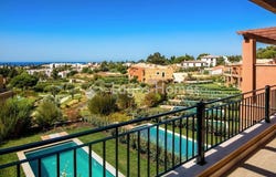Lagoa e Carvoeiro, Algarve 8400