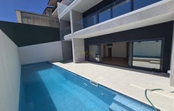 Loures, Lisbon 2670