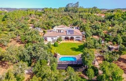 Aljezur, Algarve 8670-237