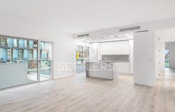 Carcavelos e Parede, Lisbon 2775