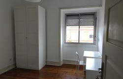 Praça 25 de Abril, Amadora, Lisbon 2700-850