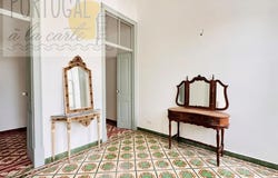 Quelfes, Algarve 8700