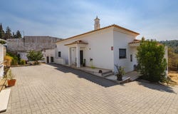 Paderne, Algarve 8200