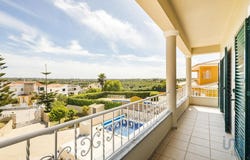 Lagoa e Carvoeiro, Algarve 8400
