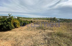 Quelfes, Algarve 8700