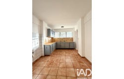 Saint-Denis, Saint-Denis 97490