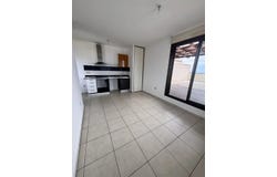 Saint-Denis, Reunion 97400