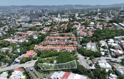 Calle a San Antonio Abad, San Benito, San Salvador, San Benito, San Salvador