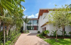 1417 N Venetian Way, Miami Beach, Florida 33139