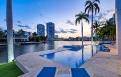 550 N Island Dr, Golden Beach, Florida 33160