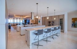 18501 Collins Ave, Sunny Isles Beach, Florida 33160