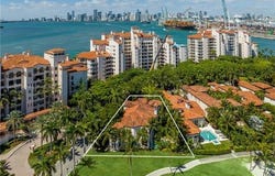 6923 Valencia Dr, Miami Beach, Florida 33109