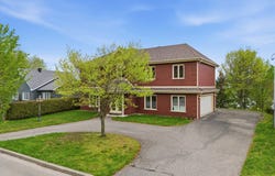 703 Rue Bouhier, Magog, Quebec J1X7K8