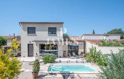 Fontvieille, Provence-Alpes-Côte d'Azur 13990