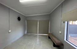 Bo-dorp, North West 300