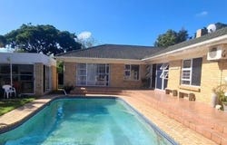 Beacon Bay, Eastern Cape 5241