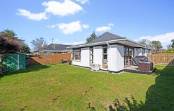 Glengowan Place, Conifer Grove, Auckland
