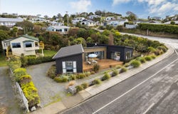 Esplanade, Kaka Point, Otago