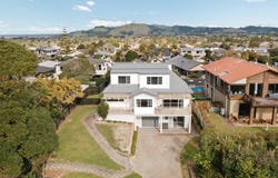 Papamoa Beach Road, Papamoa, Bay Of Plenty