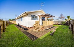 Sutton Cres, Papakura, Auckland