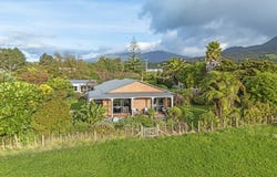 Koru Road, Omata, Taranaki
