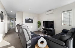 Divide Loop, Takanini, Auckland
