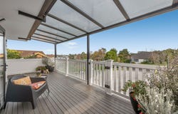Pinewood Grove, Botany Downs, Auckland